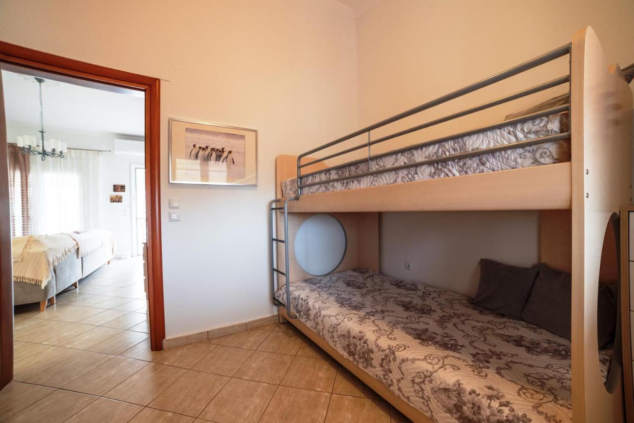 Porto Ofrynio Central Deluxe Golden Apartment Ofrinion Exterior photo